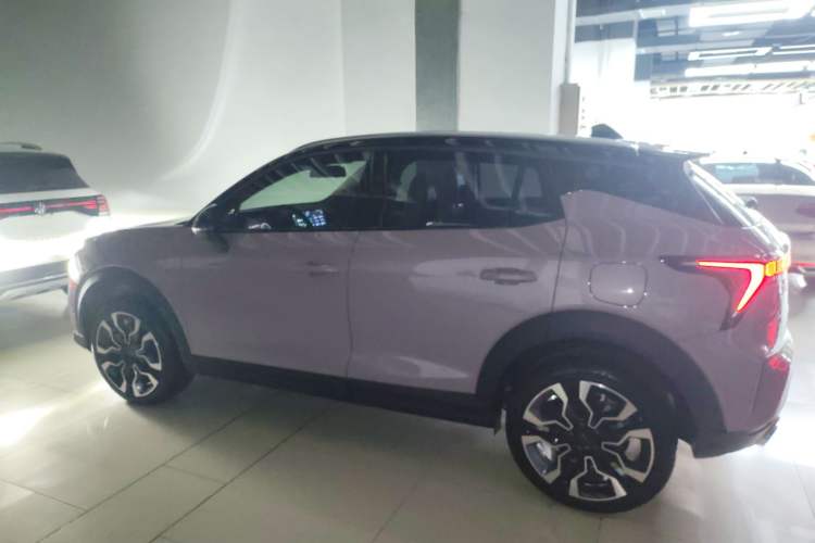 Used Lynk & Co 06 2023 Remix 1.5T Shero
