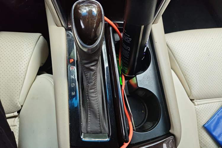 Used Cadillac XTS 2014 28T Luxury Model Gear Lever