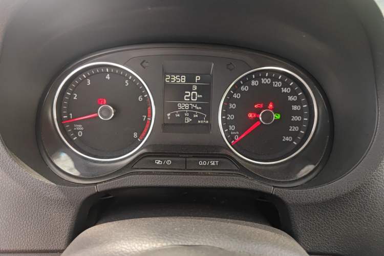 Used Volkswagen Polo 2016 1.6L Automatic Comfort Model
