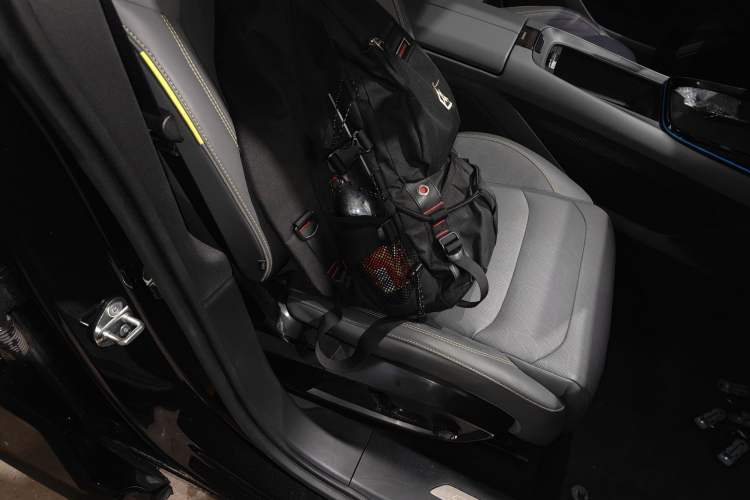 Used Lynk & Co 08 EM-P 2023 120km Long-Range Halo Right Front Seat