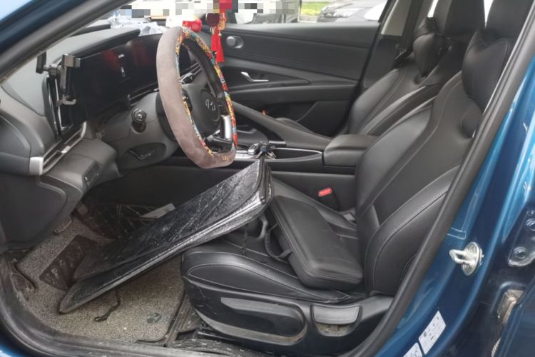 Used Hyundai Elantra 2021 1.5L CVT GLX Elite Edition Left Front Seat