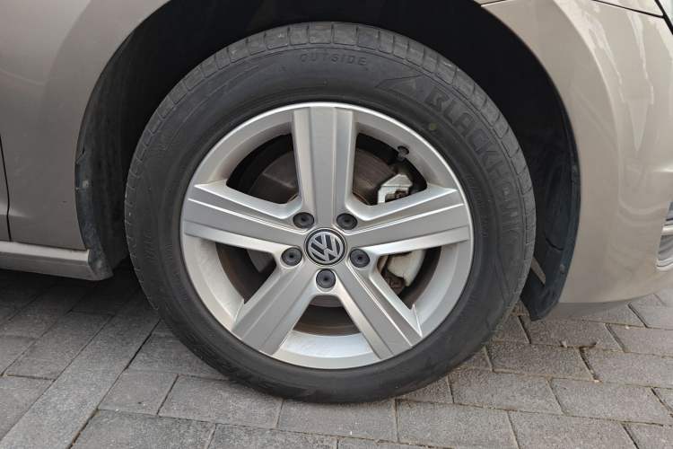 Used Volkswagen Golf 2017 230TSI Automatic Comfort Edition – Celebrating Milestone of One Million Units
