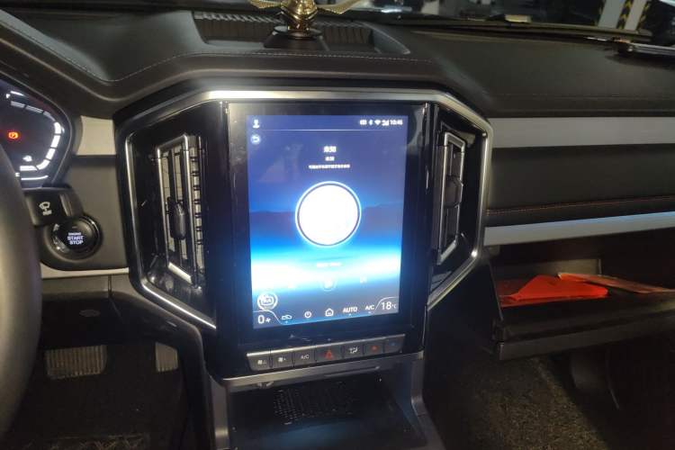 Used JAC Group Hantoo 2023 2.0T Automatic Diesel Two-Wheel-Drive Elite Model with Standard Dual Features