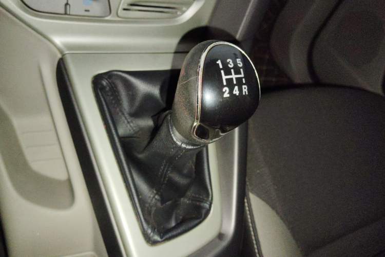 Used Ford Focus 2012 Sedan 1.6L Manual Comfort Model