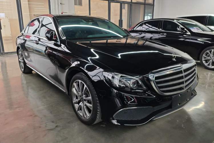 Used Mercedes-Benz E-Class 2018 Facelift E 300 L Luxury Edition
