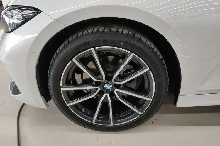 Used BMW 3 Series 2025 325Li M Sport Package