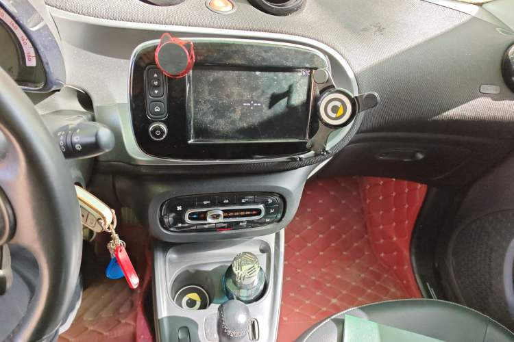 Used smart forfour 2016 0.9T 66 kW Pioneer Edition Audio And AC Panel