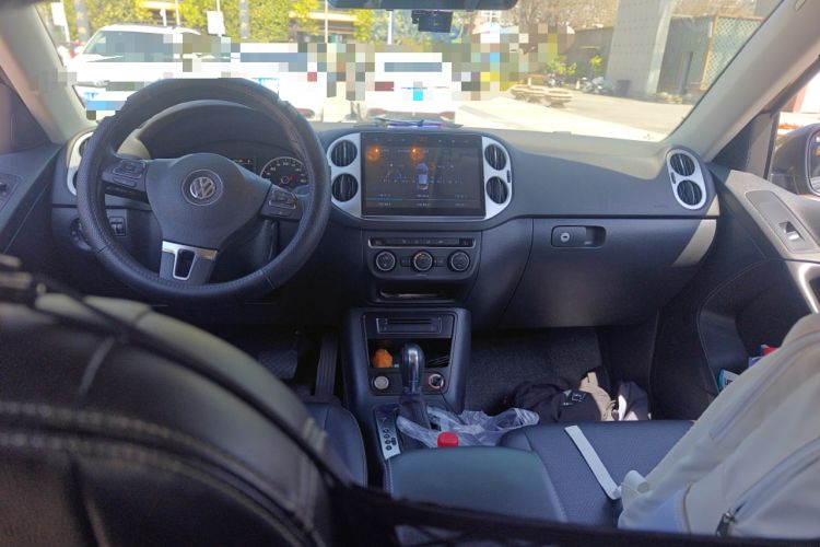 Used Volkswagen Tiguan 2016 300TSI Automatic All-Wheel Drive Fashion Vision Edition Center Console