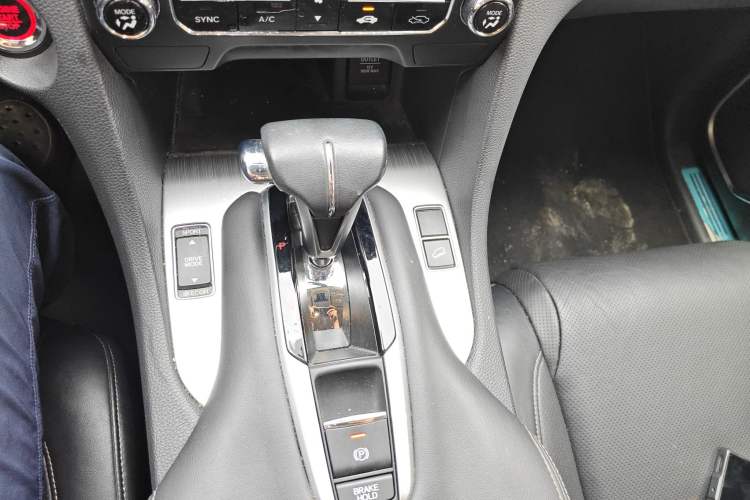 Used Honda Avancier 2020 240TURBO Two-Wheel Drive Comfort Edition Gear Lever