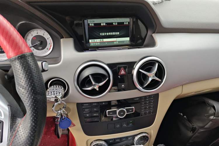 Used Mercedes-Benz GLK-Class 2015 GLK 260 4MATIC Dynamic Edition Ultimate Version