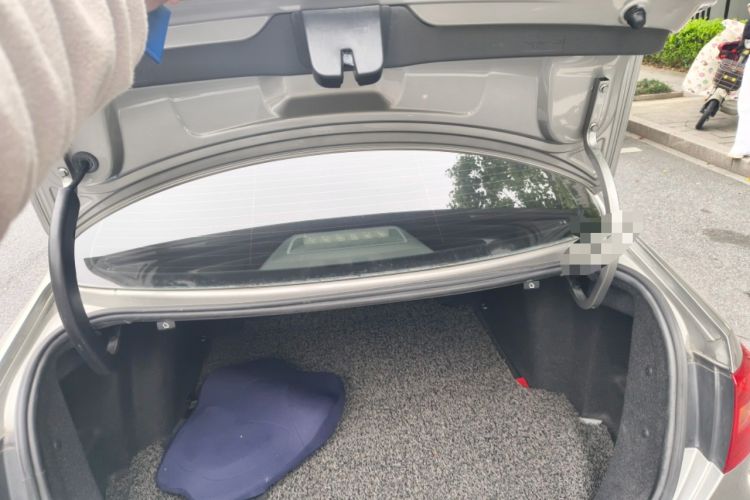 Used Volkswagen Sagitar 2014 1.4TSI Automatic Luxury Model Trunk