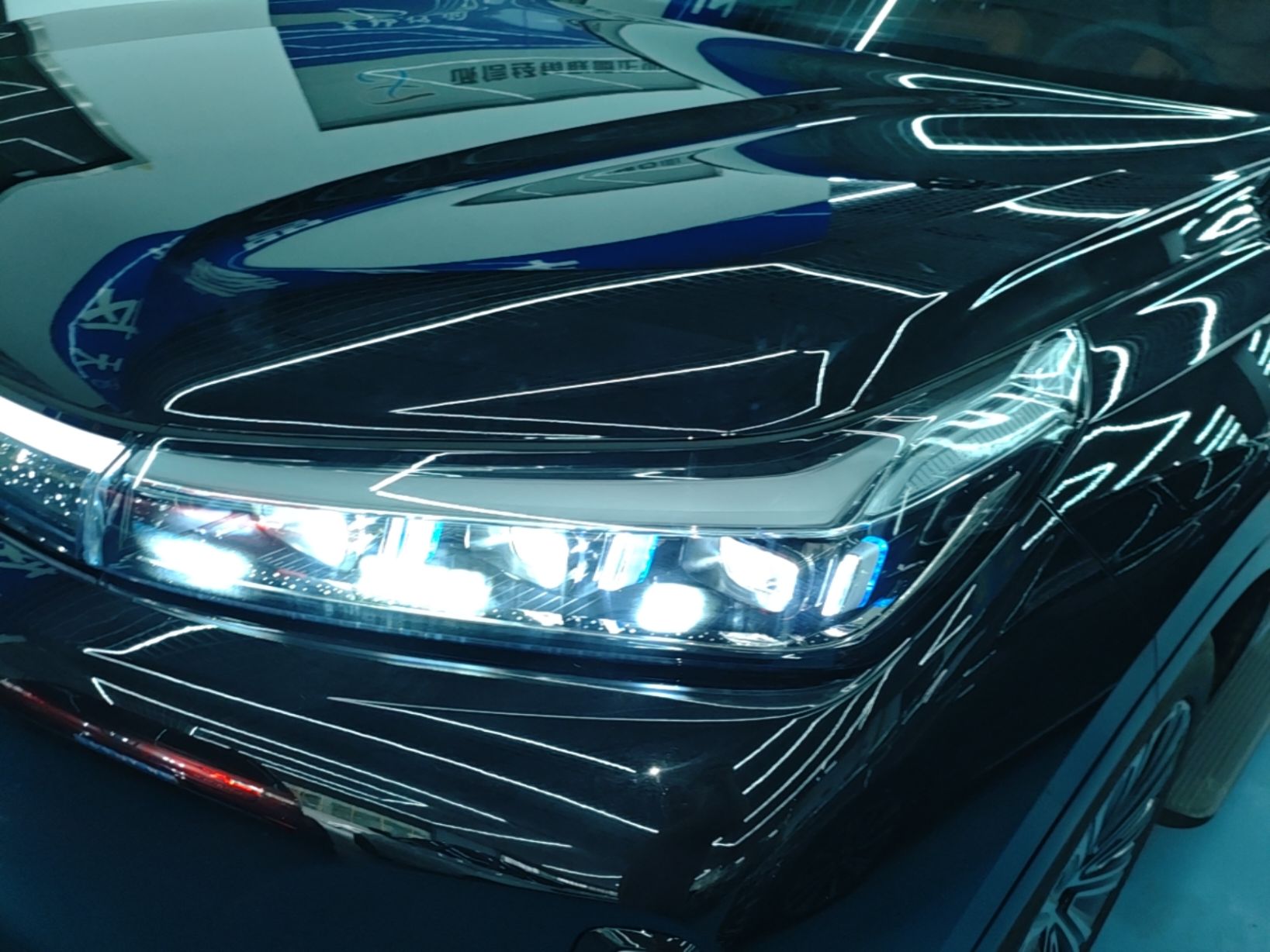 Geely Galaxy M9 2025 Model 210km Four-Wheel-Drive Leading Edition — снимка 8