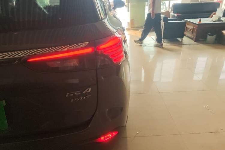 Used GAC Trumpchi GS4 2020 270T Automatic Luxury Smart Connectivity Version Right Rear Taillight