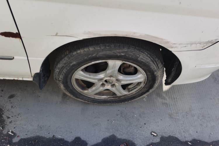 Used Dongfeng Shuaike 2011 1.6L Manual Practical 7-Seater