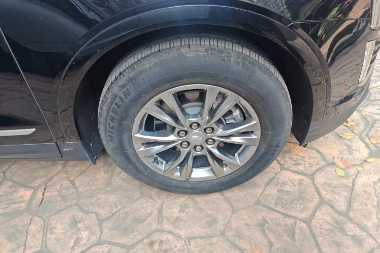 Used Cadillac XT5 2022 2.0T Two-Wheel Drive Luxury Version Exterior 1