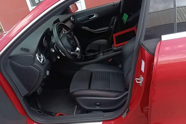 Used Mercedes-Benz CLA 2016 CLA 220 4MATIC
