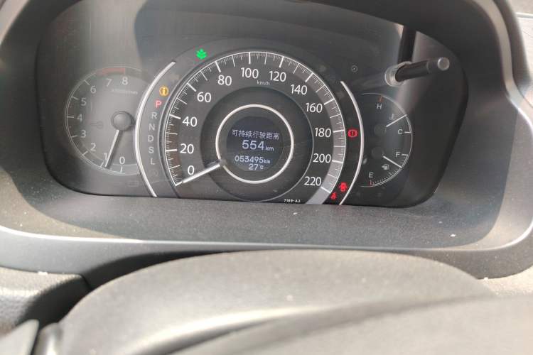 Used Honda CR-V 2016 2.0L Two-Wheel Drive Classic Edition Odometer Close Up