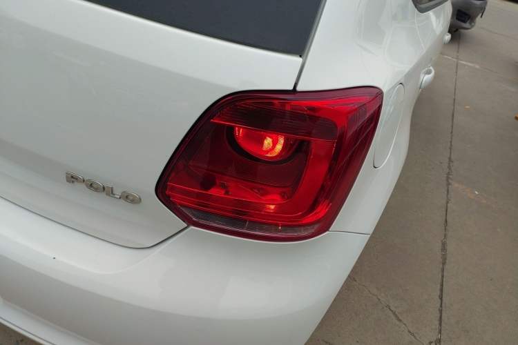 Used Volkswagen Polo 2013 1.4L Manual Fashion Edition
