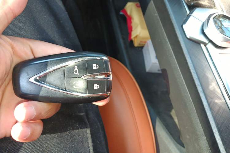 Used CHANGAN UNI-V 2024 2.0T Classic Sport Edition