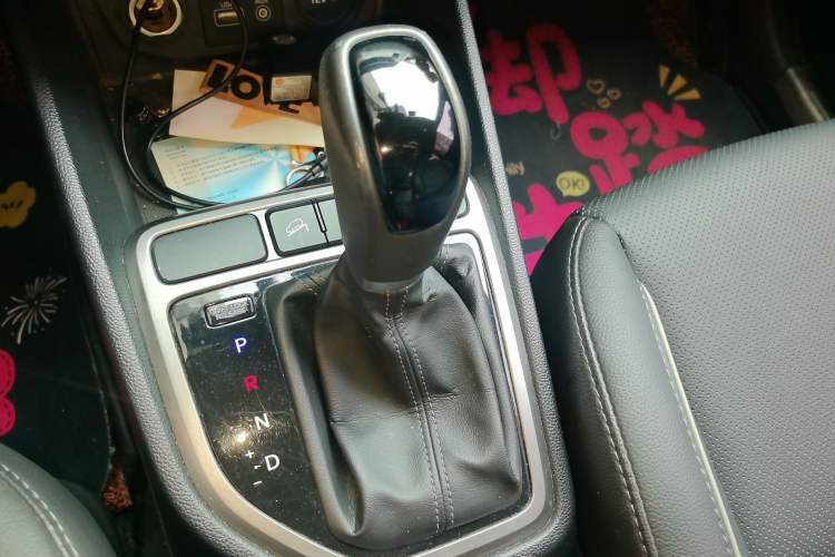 Used Hyundai ix25 2015 1.6L Automatic Two-Wheel Drive Smart GLS Trim