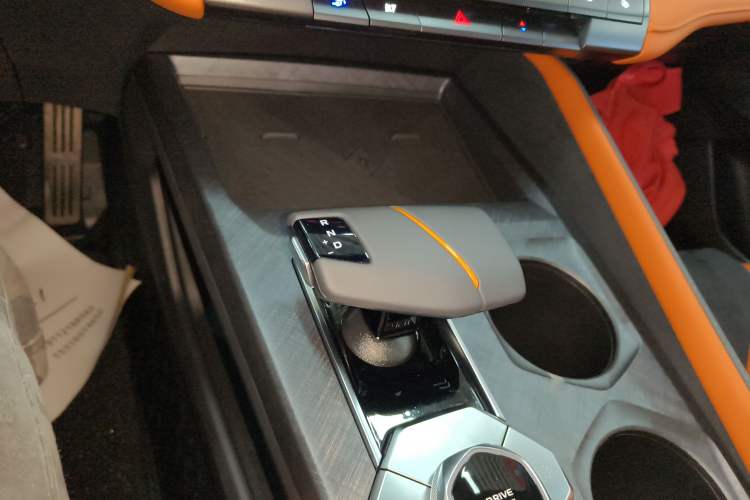 Used CHANGAN UNI-V 2023 2.0T Leading-Speed Edition
