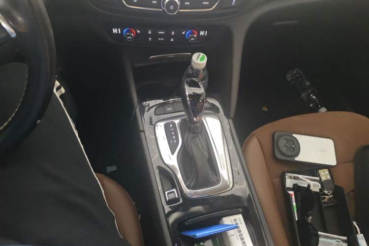 Used Buick Regal 2017 20T Elite Edition Gear Lever