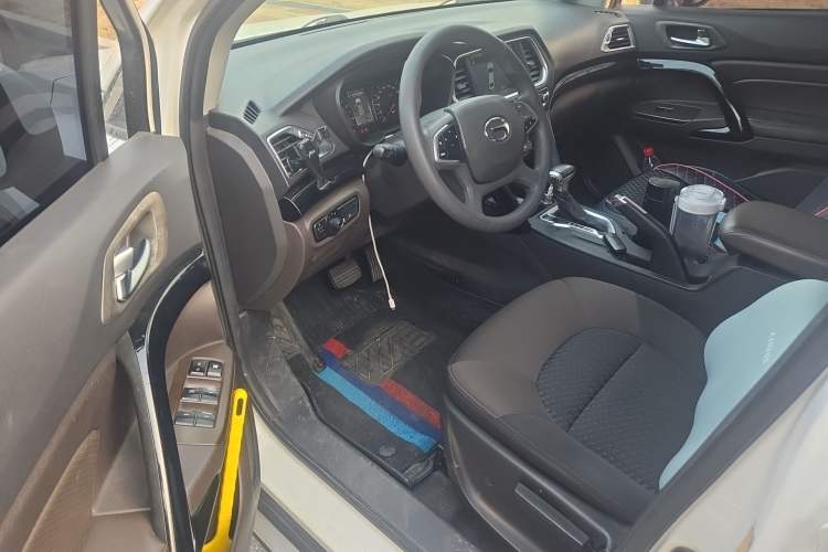 Used GAC Trumpchi GS4 2015 200T G-DCT Elite Edition Driver Seat