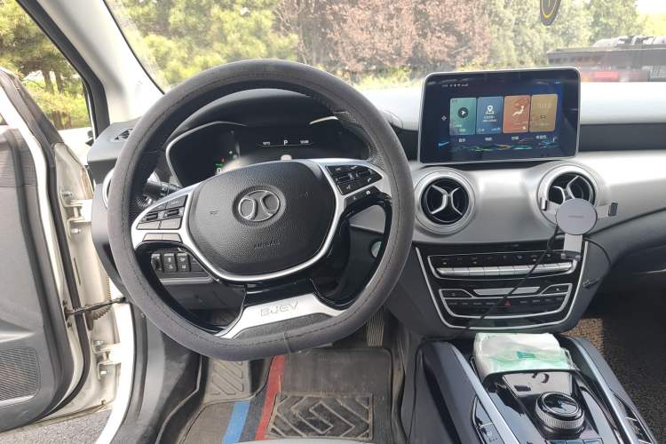 Used BAIC Beijing EU5 2018 R550 Smart Trend Edition Steering Wheel