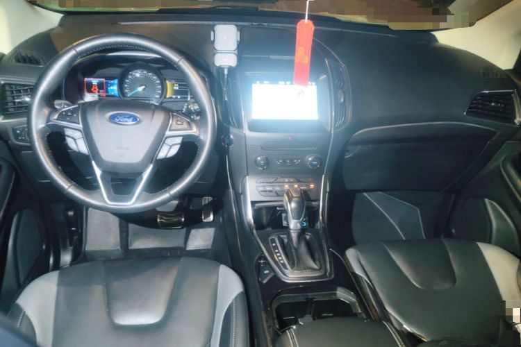 Used Ford Edge 2017 EcoBoost 245 Two-Wheel-Drive Sporty 7-Seater
