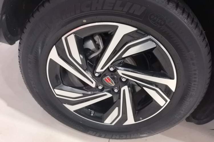 Used Hongqi HS5 2022 Revised Version 2.0T Smart Connect Flagship Edition
