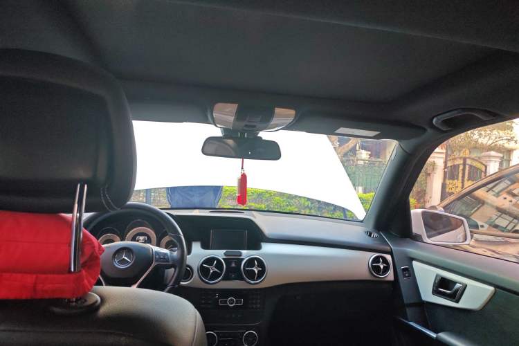 Used Mercedes-Benz GLK-Class 2015 GLK 260 4MATIC Dynamic Edition Ultimate Version
