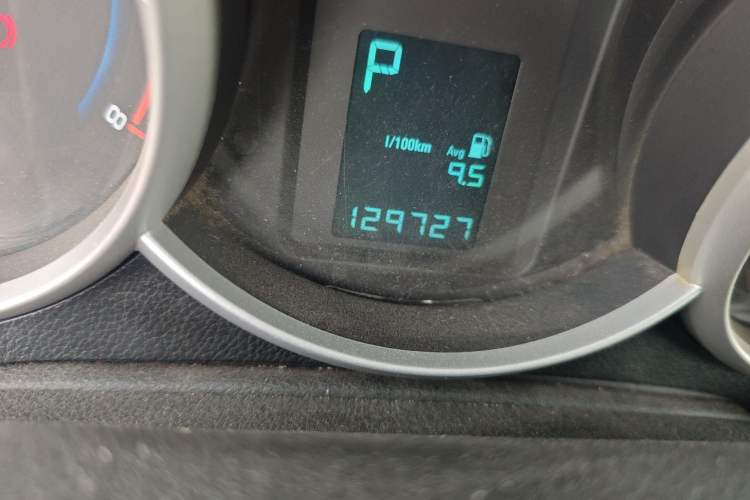 Used Chevrolet Cruze 2015 Hatchback 1.6L Automatic Comfort Edition