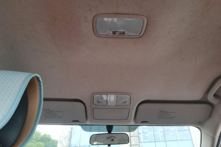 Used Hyundai Celesta 2011 1.6L Automatic Comfort Edition Headliner