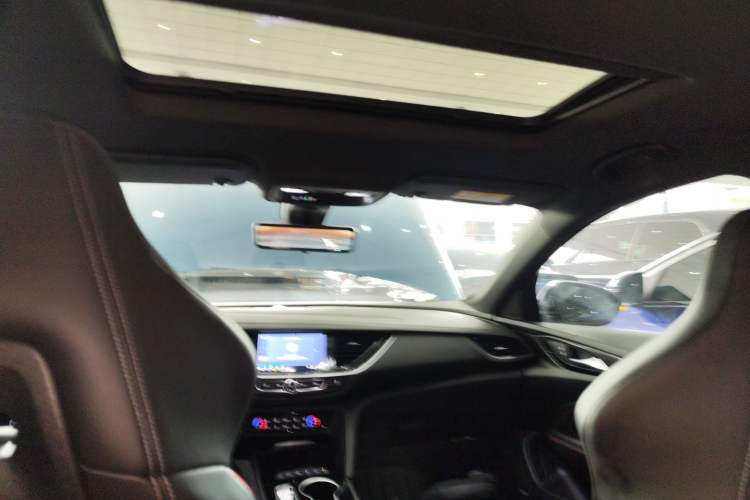 Used Buick Regal 2020 GS 28T Prestige Model Headliner