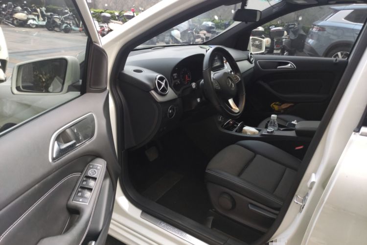 Used Mercedes-Benz B-Class 2015 B 200 Sport Edition