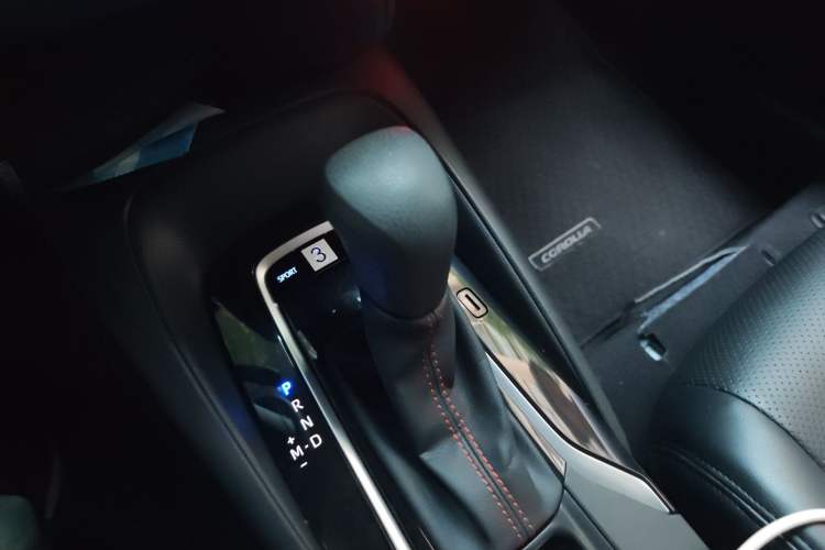 Used Toyota Corolla 2021 1.2T S-CVT Elite PLUS Edition Gear Lever