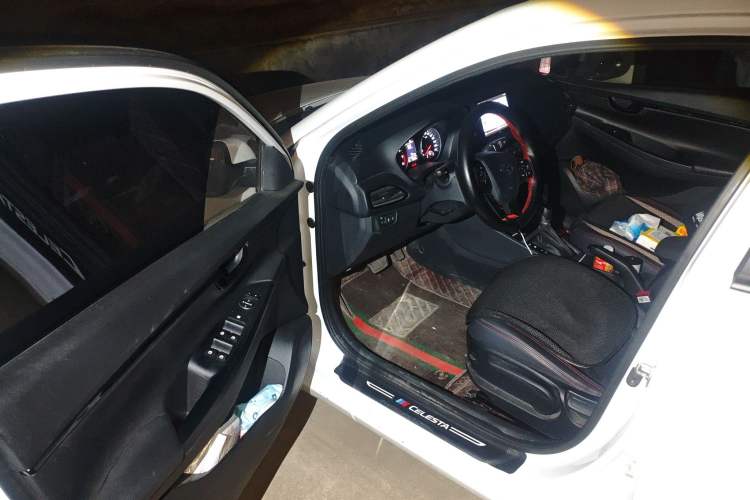 Used Hyundai Celesta 2020 1.6L Automatic GL Enjoyable Edition