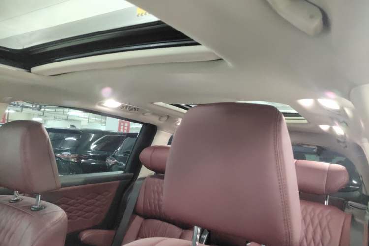 Used Honda Elysion 2022 2.0L eHEV Prestige Edition
