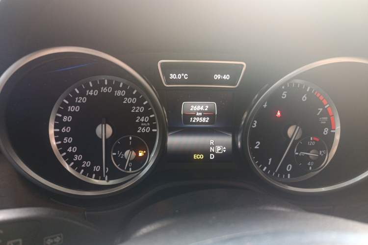 Used Mercedes-Benz GL-Class 2015 GL 500 4MATIC Instrument Cluster