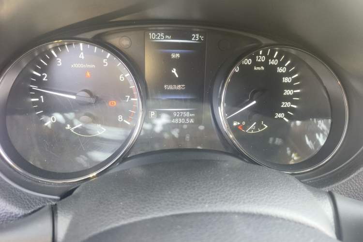 Used Nissan Qashqai 2017 2.0L CVT Smart Enjoyment Version China V Standard Odometer Close Up