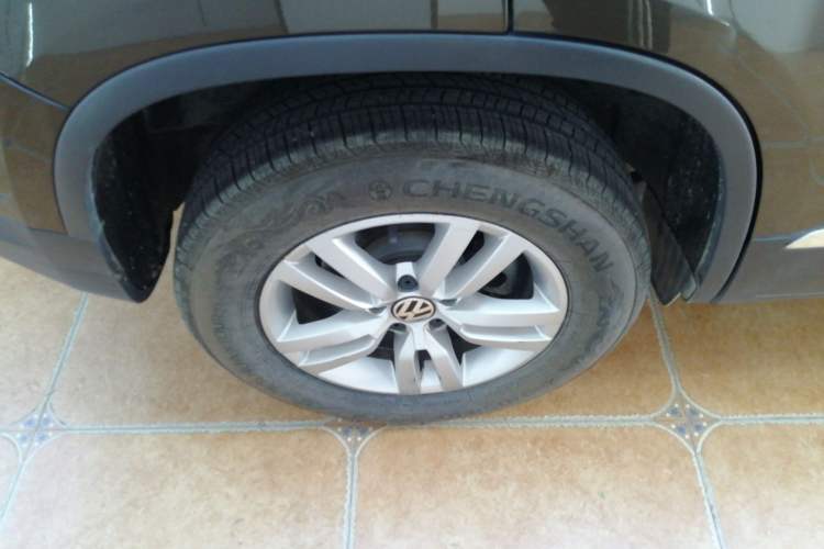 Used Volkswagen Tiguan 2015 1.8TSI Automatic Two-Wheel Drive Trend Edition Right Rear Wheel Hub