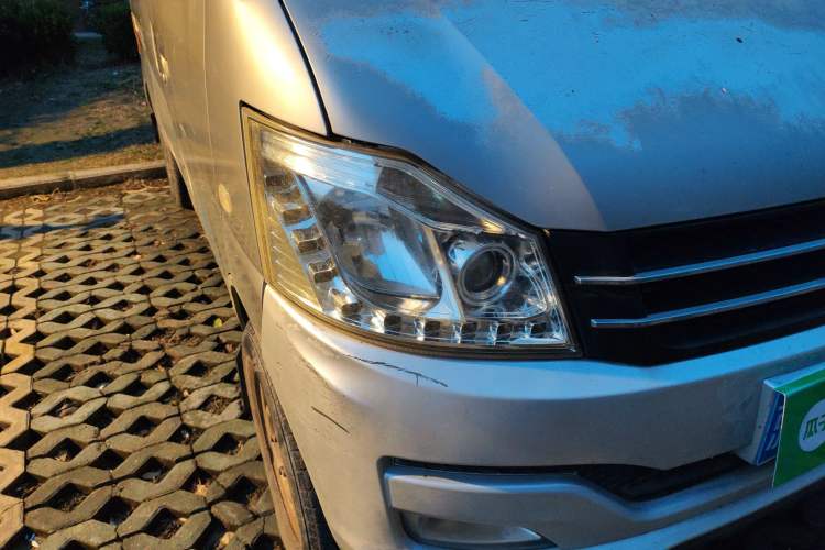 Used CHANGAN KUAYUE V3 2017 1.2L Box-Type Truck DK12-10
