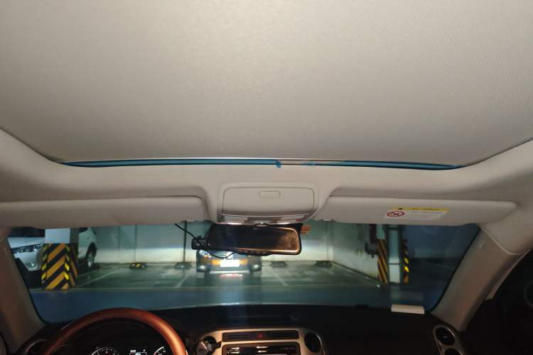 Used Volkswagen Tiguan 2015 2.0 TSI Automatic All-Wheel Drive Luxury Edition