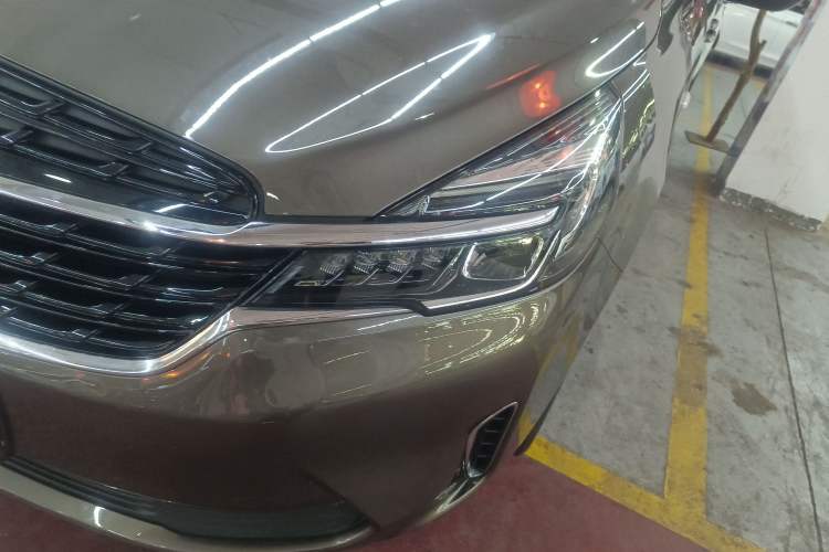 Used Buick GL8 2022 Land Business Class 652T Luxury Model
