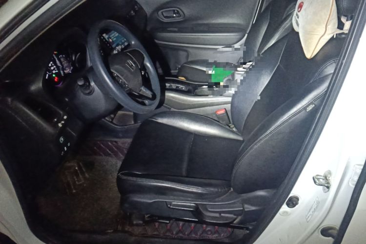 Used Honda Vezel 2020 220 TURBO CVT Elite Edition Left Front Seat