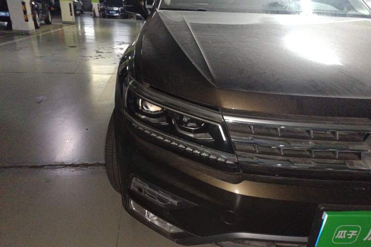 Used Volkswagen Tiguan L 2017 330TSI Automatic Two-Wheel Drive Flagship Edition Right Front Headlight