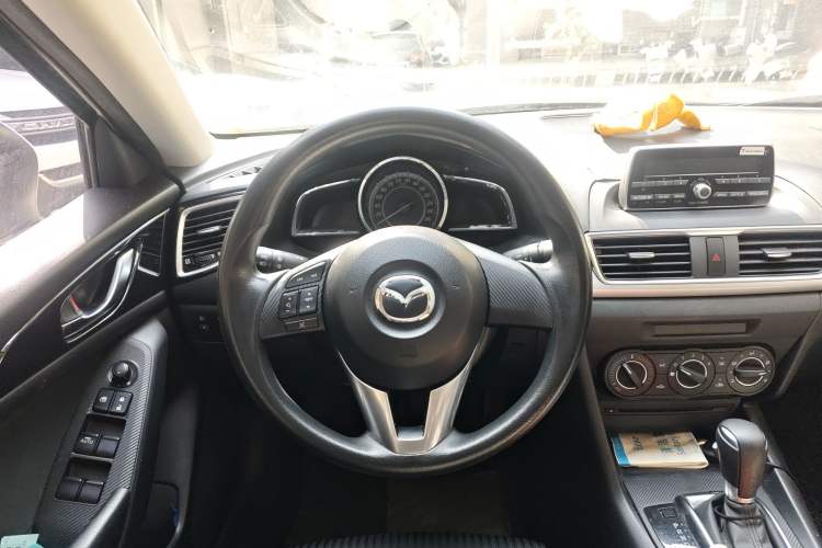 Used Mazda Mazda 3 Axela 2016 Sedan 1.5L Automatic Comfort Model
