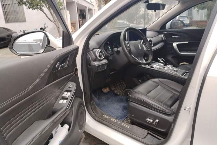 Used Wey VV5 2020 1.5T Two-Wheel Drive Color Pioneer
