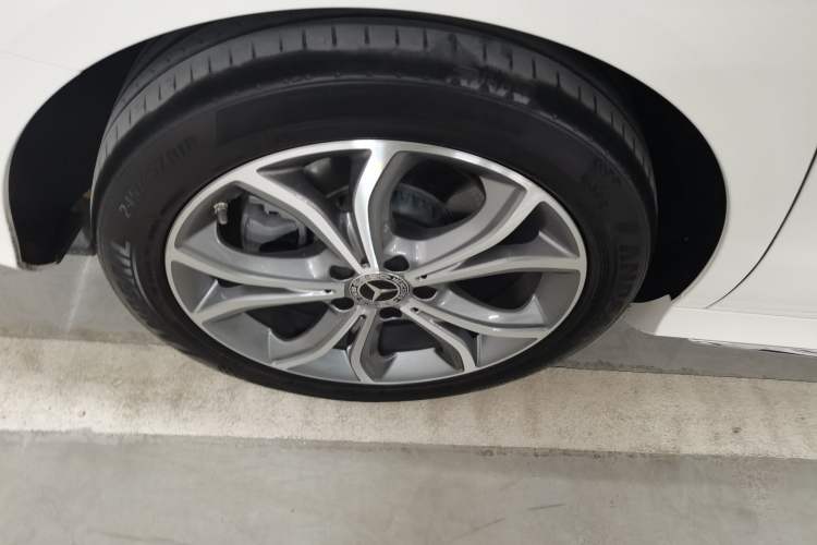 Used Mercedes-Benz E-Class 2020 Restyled E 300 L Sporty and Stylish Edition