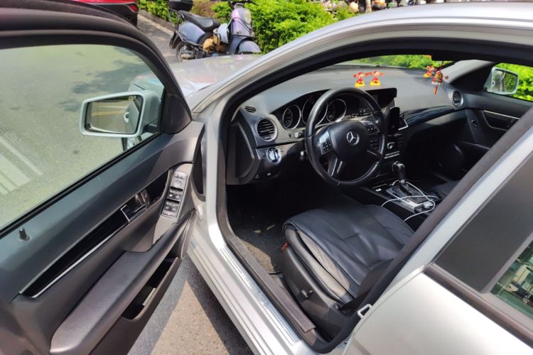 Used Mercedes-Benz C-Class 2011 C 200 CGI Fashion Model Driver Seat